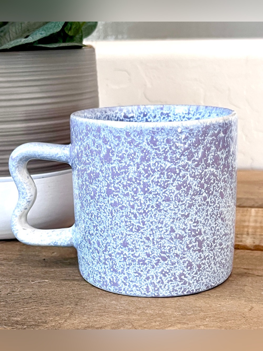 Soho Living Vintage Spongeware Ceramic Mug Chunky Wavy Handle Lavender